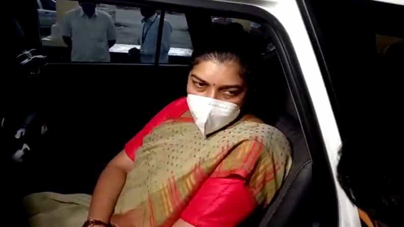 ಮೈಸೂರು ಪಾಲಿಕೆ ಆಯುಕ್ತೆ ಶಿಲ್ಪಾ ನಾಗ್ ರಾಜೀನಾಮೆಯನ್ನು ಅಂಗೀಕರಿಸುವುದಿಲ್ಲ: ಸಚಿವ ಎಸ್ ಟಿ ಸೋಮಶೇಖರ್ ಮೈಸೂರು ಪಾಲಿಕೆ ಆಯುಕ್ತೆ ಶಿಲ್ಪಾ ನಾಗ್ ರಾಜೀನಾಮೆಯನ್ನು ಅಂಗೀಕರಿಸುವುದಿಲ್ಲ: ಸಚಿವ ಎಸ್ ಟಿ ಸೋಮಶೇಖರ್