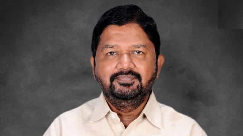 Siddalingaiah Death: ಕವಿ, ಸಾಹಿತಿ ಸಿದ್ದಲಿಂಗಯ್ಯ ನಿಧನ; ಯಡಿಯೂರಪ್ಪ, ಸಿದ್ಧರಾಮಯ್ಯ, ಕುಮಾರಸ್ವಾಮಿ ಸಹಿತ ಹಲವು ಗಣ್ಯರ ಸಂತಾಪ Siddalingaiah Death: ಕವಿ, ಸಾಹಿತಿ ಸಿದ್ದಲಿಂಗಯ್ಯ ನಿಧನ; ಯಡಿಯೂರಪ್ಪ, ಸಿದ್ಧರಾಮಯ್ಯ, ಕುಮಾರಸ್ವಾಮಿ ಸಹಿತ ಹಲವು ಗಣ್ಯರ ಸಂತಾಪ