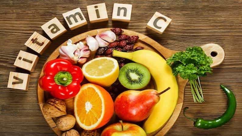 Vitamin C: ರೋಗನಿರೋಧಕ ಶಕ್ತಿಯನ್ನು ವೃದ್ಧಿಸಲು ಹೆಚ್ಚು ವಿಟಮಿನ್ ಸಿ ಸೇವಿಸುತ್ತೀರಾ? ಅತಿಯಾದ ಸೇವನೆ ಆರೋಗ್ಯಕ್ಕೆ ಹಾನಿಕಾರಕ Vitamin C: ರೋಗನಿರೋಧಕ ಶಕ್ತಿಯನ್ನು ವೃದ್ಧಿಸಲು ಹೆಚ್ಚು ವಿಟಮಿನ್ ಸಿ ಸೇವಿಸುತ್ತೀರಾ? ಅತಿಯಾದ ಸೇವನೆ ಆರೋಗ್ಯಕ್ಕೆ ಹಾನಿಕಾರಕ