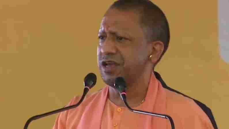 Yogi Adityanath ದೆಹಲಿ ತಲುಪಿದ ಯೋಗಿ ಆದಿತ್ಯನಾಥ; ಪ್ರಧಾನಿ ಮೋದಿ ಜತೆ ನಾಳೆ ಭೇಟಿ ಸಾಧ್ಯತೆ