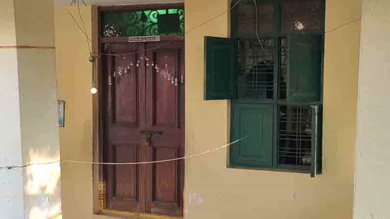 ಕೊರೊನಾ ಭಯದಿಂದಲೇ ಇಡೀ ಕುಟುಂಬ ನಾಶ, ಜ್ವರ ಕಾಣಿಸಿಕೊಂಡಿದಕ್ಕೆ ಎಲ್ಲರೂ ಆತ್ಮಹತ್ಯೆಗೆ ಶರಣು ಕೊರೊನಾ ಭಯದಿಂದಲೇ ಇಡೀ ಕುಟುಂಬ ನಾಶ, ಜ್ವರ ಕಾಣಿಸಿಕೊಂಡಿದಕ್ಕೆ ಎಲ್ಲರೂ ಆತ್ಮಹತ್ಯೆಗೆ ಶರಣು