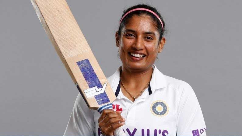 ಇವರಿಬ್ಬರ ಟೆಸ್ಟ್ ವೃತ್ತಿಜೀವನವು 19 ವರ್ಷ 156 ದಿನಗಳಾಗಿದೆ. ವೆರಾ ಬರ್ಟ್ ಮತ್ತು ಮೇರಿ ಹೈಡ್ ನಂತರ ಮಹಿಳಾ ಕ್ರಿಕೆಟ್ನಲ್ಲಿ ಅವರು ಸುದೀರ್ಘ ವೃತ್ತಿಜೀವನವನ್ನು ಹೊಂದಿದ್ದಾರೆ. ನ್ಯೂಜಿಲೆಂಡ್ನ ವೆರಾ ಬರ್ಟ್ನ ವೃತ್ತಿಜೀವನ 20 ವರ್ಷ 335 ಮತ್ತು ಇಂಗ್ಲೆಂಡ್ನ ಮೇರಿ ಹೈಡ್ ಅವರ ವೃತ್ತಿಜೀವನ 19 ವರ್ಷ 211 ದಿನ ಆಗಿತ್ತು.