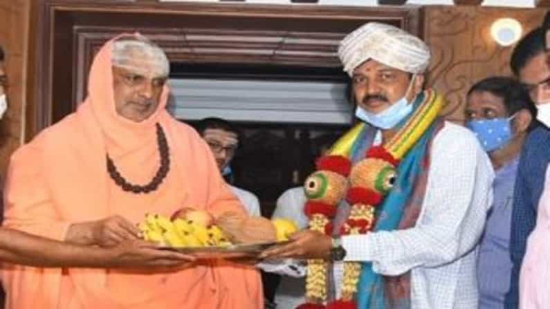Ramesh Jarkiholi: ಶಾಸಕ ಸ್ಥಾನಕ್ಕೆ ರಾಜೀನಾಮೆ ನೀಡುವ ನಿರ್ಧಾರ ಕೈಬಿಟ್ಟಿದ್ದೇನೆ; ಕಾಂಗ್ರೆಸ್ಗೂ ವಾಪಸ್ಸಾಗಲ್ಲ: ಶಾಸಕ ರಮೇಶ್ ಜಾರಕಿಹೊಳಿ ಸ್ಪಷ್ಟನೆ Ramesh Jarkiholi: ಶಾಸಕ ಸ್ಥಾನಕ್ಕೆ ರಾಜೀನಾಮೆ ನೀಡುವ ನಿರ್ಧಾರ ಕೈಬಿಟ್ಟಿದ್ದೇನೆ; ಕಾಂಗ್ರೆಸ್ಗೂ ವಾಪಸ್ಸಾಗಲ್ಲ: ಶಾಸಕ ರಮೇಶ್ ಜಾರಕಿಹೊಳಿ ಸ್ಪಷ್ಟನೆ