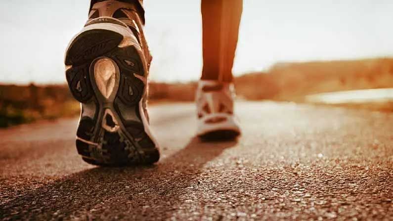 Walking Benefits: ಮನೆಯಂಗಳದಲ್ಲೇ ವಾಕಿಂಗ್ ಮಾಡಿ; ಅನಗತ್ಯ ಚಿಂತೆಯಿಂದ ದೂರವಿರಿ