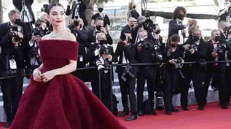 Cannes Film Festival: ಏಮಿ ಜಾಕ್ಸನ್ ಅವರ ರಾಯಲ್ ರೆಡ್ ಕಾರ್ಪೆಟ್ ಲುಕ್ ನೋಡಿ ನೀವು ಬೆರಗಾಗುತ್ತೀರಾ!
