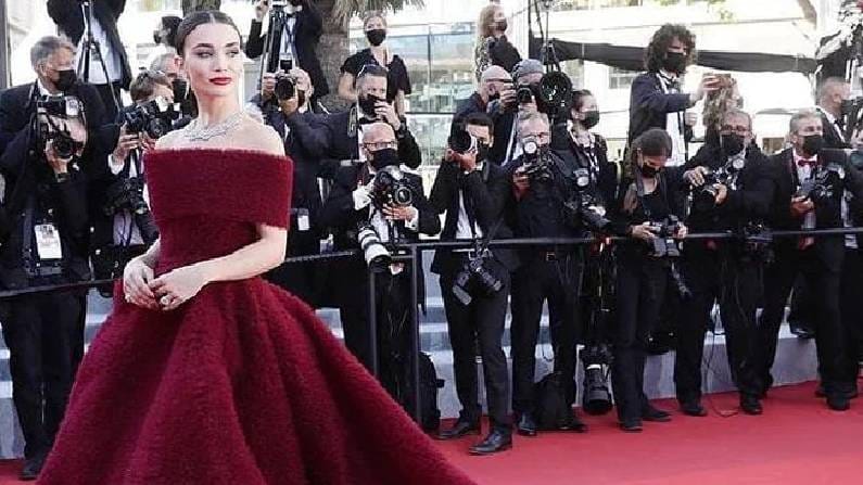 Cannes Film Festival: ಏಮಿ ಜಾಕ್ಸನ್ ಅವರ ರಾಯಲ್ ರೆಡ್ ಕಾರ್ಪೆಟ್ ಲುಕ್ ನೋಡಿ ನೀವು ಬೆರಗಾಗುತ್ತೀರಾ! Cannes Film Festival: ಏಮಿ ಜಾಕ್ಸನ್ ಅವರ ರಾಯಲ್ ರೆಡ್ ಕಾರ್ಪೆಟ್ ಲುಕ್ ನೋಡಿ ನೀವು ಬೆರಗಾಗುತ್ತೀರಾ!