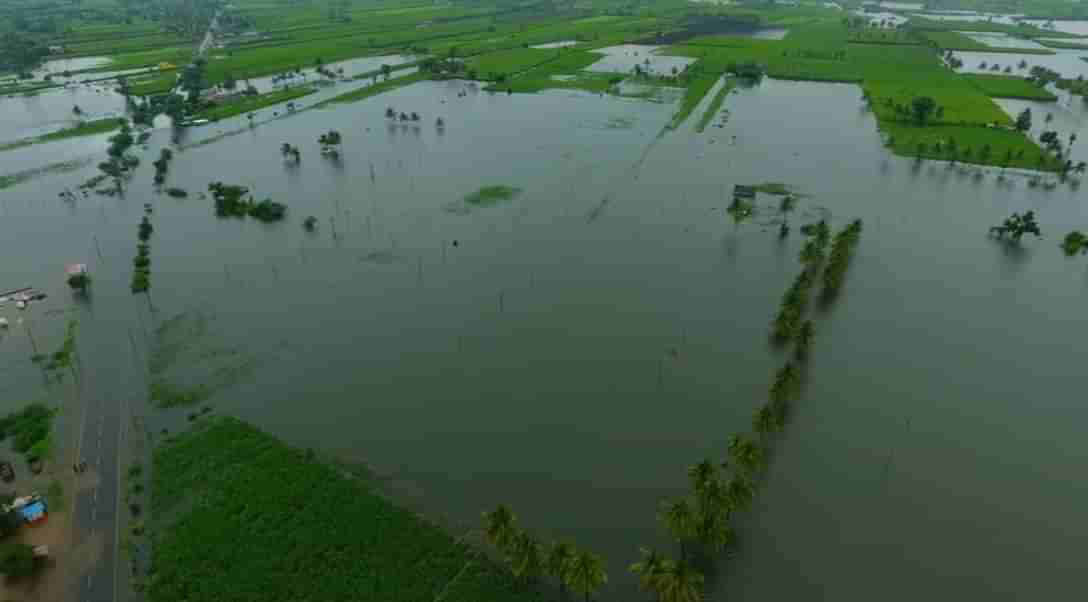 Karnataka Rain: ಬೆಳಗಾವಿಯ ಅಡಿಬಟ್ಟಿ ಗ್ರಾಮದಲ್ಲಿ ರಕ್ಷಣೆಗಾಗಿ ದಂಪತಿ, ಮಗು ಮೊರೆ