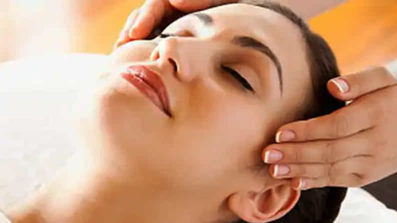 Beauty Tips: ಪಾರ್ಲರ್ಗೆ ಹೋಗಿ ಹೆಚ್ಚು ಹಣ ಖರ್ಚು ಮಾಡುವ ಅಗತ್ಯವಿಲ್ಲ; ಮನೆಯಲ್ಲೇ ಮುಖದ ಕಾಂತಿ ಹೆಚ್ಚಿಸಿ