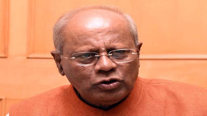 ಪೆಟ್ರೋಲ್, ಡೀಸೆಲ್ ಬೆಲೆ ಏರಿಕೆ: ಸೈಕಲ್ನಲ್ಲಿ ಓಡಾಡಿದ್ರೆ ಒಳ್ಳೆಯ ವ್ಯಾಯಮ ಆಗುತ್ತೆ ಎಂದ ಬಿಜೆಪಿ ಸಂಸದ! ಪೆಟ್ರೋಲ್, ಡೀಸೆಲ್ ಬೆಲೆ ಏರಿಕೆ: ಸೈಕಲ್ನಲ್ಲಿ ಓಡಾಡಿದ್ರೆ ಒಳ್ಳೆಯ ವ್ಯಾಯಮ ಆಗುತ್ತೆ ಎಂದ ಬಿಜೆಪಿ ಸಂಸದ!