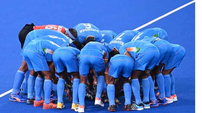ಟೊಕಿಯೋ ಒಲಂಪಿಕ್ಸ್ 2020: ಕ್ವಾರ್ಟರ್ ಫೈನಲ್ ಹಂತ ತಲುಪಬೇಕಾದರೆ ಮಂಗಳವಾರ ಸ್ಪೇನನ್ನು ಭಾರತ ಮಣಿಸಲೇಬೇಕು. ಟೊಕಿಯೋ ಒಲಂಪಿಕ್ಸ್ 2020: ಕ್ವಾರ್ಟರ್ ಫೈನಲ್ ಹಂತ ತಲುಪಬೇಕಾದರೆ ಮಂಗಳವಾರ ಸ್ಪೇನನ್ನು ಭಾರತ ಮಣಿಸಲೇಬೇಕು.