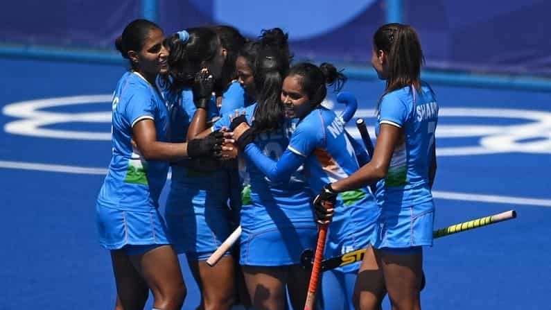 Tokyo Olympics: ಮಹಿಳಾ ಹಾಕಿ ತಂಡಕ್ಕೆ ಒಲಿದ ಅದೃಷ್ಟ! ಐರ್ಲೆಂಡ್ ವಿರುದ್ಧ ಗೆದ್ದ ಬ್ರಿಟನ್.. ಕ್ವಾರ್ಟರ್ ಫೈನಲ್​ಗೆ ಎಂಟ್ರಿಕೊಟ್ಟ ಭಾರತ