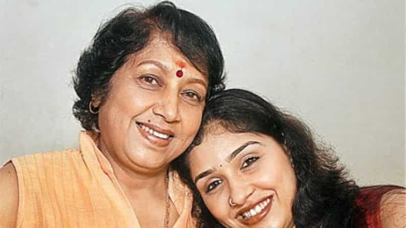 ‘ಅಭಿನಯ ಶಾರದೆ’ ಜಯಂತಿ ಆತ್ಮಕ್ಕೆ ಶಾಂತಿ ಕೋರಿದ ಮಾಜಿ ಸೊಸೆ, ನಟಿ ಅನು ಪ್ರಭಾಕರ್ ‘ಅಭಿನಯ ಶಾರದೆ’ ಜಯಂತಿ ಆತ್ಮಕ್ಕೆ ಶಾಂತಿ ಕೋರಿದ ಮಾಜಿ ಸೊಸೆ, ನಟಿ ಅನು ಪ್ರಭಾಕರ್