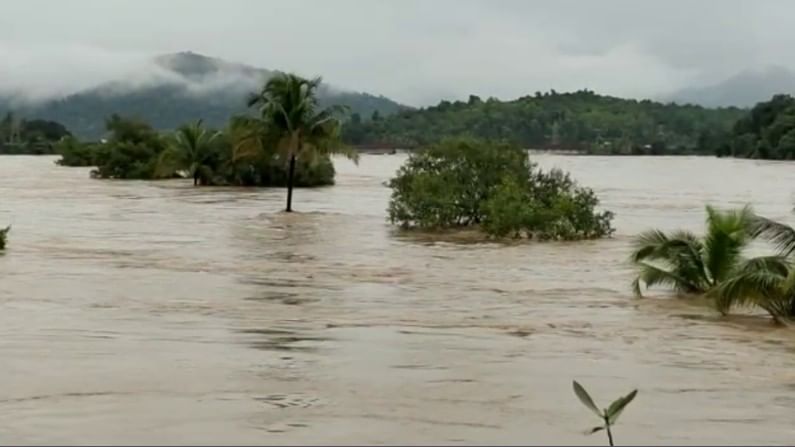 KARWAR HEAVY RAIN