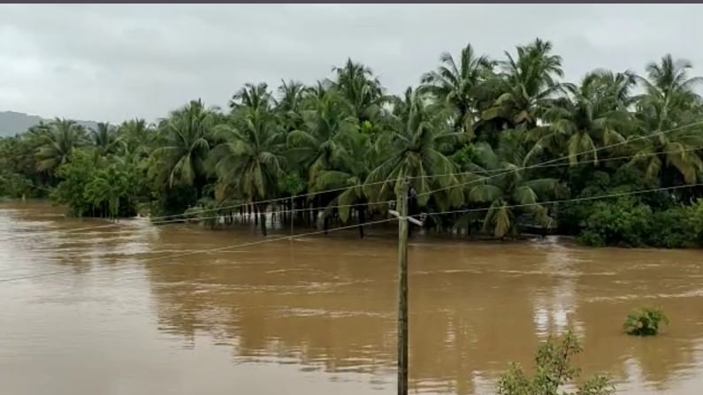 KARWAR RAIN