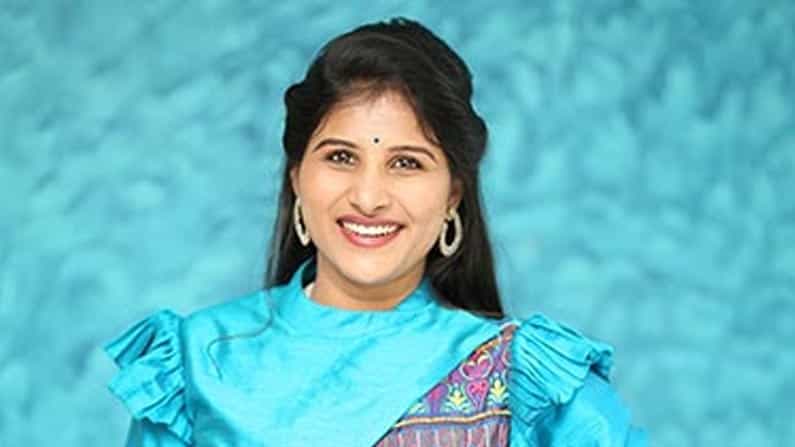 Singer Mangli: ತೀವ್ರ ವಿರೋಧಕ್ಕೆ ಹೆದರಿದ ರಾಬರ್ಟ್ ಗಾಯಕಿ ಮಂಗ್ಲಿ; ವಿವಾದಾತ್ಮಕ ಸಾಂಗ್ ಡಿಲೀಟ್ Singer Mangli: ತೀವ್ರ ವಿರೋಧಕ್ಕೆ ಹೆದರಿದ ರಾಬರ್ಟ್ ಗಾಯಕಿ ಮಂಗ್ಲಿ; ವಿವಾದಾತ್ಮಕ ಸಾಂಗ್ ಡಿಲೀಟ್