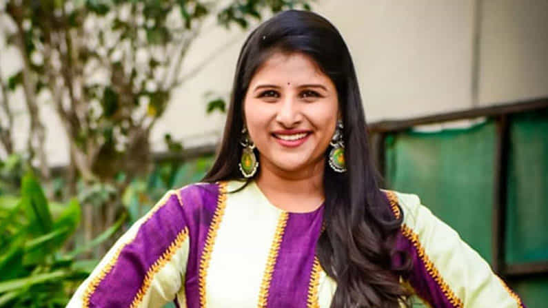 Singer Mangli: ಗಾಯಕಿ ಮಂಗ್ಲಿ ವಿವಾದ: ರಾಬರ್ಟ್ ಸಿಂಗರ್ ವಿರುದ್ಧ ದಾಖಲಾಯ್ತು ದೂರು Singer Mangli: ಗಾಯಕಿ ಮಂಗ್ಲಿ ವಿವಾದ: ರಾಬರ್ಟ್ ಸಿಂಗರ್ ವಿರುದ್ಧ ದಾಖಲಾಯ್ತು ದೂರು