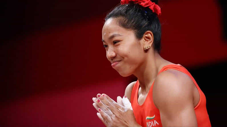 Tokyo Olympics: ಅಂದು ಕಟ್ಟಿಗೆ ಹೊತ್ತು ಇಂದು ಬೆಳ್ಳಿಗೆ ಕೊರಳೊಡ್ಡಿದ ಮೀರಾಬಾಯಿ: ಆಕೆ ಪಟ್ಟ ಕಷ್ಟ ಅಷ್ಟಿಷ್ಟಲ್ಲ Tokyo Olympics: ಅಂದು ಕಟ್ಟಿಗೆ ಹೊತ್ತು ಇಂದು ಬೆಳ್ಳಿಗೆ ಕೊರಳೊಡ್ಡಿದ ಮೀರಾಬಾಯಿ: ಆಕೆ ಪಟ್ಟ ಕಷ್ಟ ಅಷ್ಟಿಷ್ಟಲ್ಲ