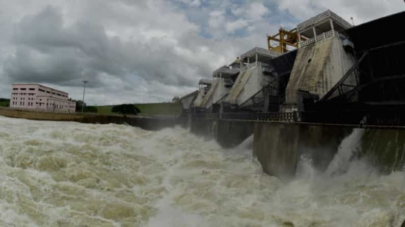 Karnataka Dams Water Level: ಮಳೆಯಿಂದ ಹಲವು ಜಿಲ್ಲೆಗಳಲ್ಲಿ ಹಳದಿ ಅಲರ್ಟ್ ಘೋಷಣೆ; ಕರ್ನಾಟಕದ ಜಲಾಶಯಗಳ ಇಂದಿನ ನೀರಿನ ಮಟ್ಟ ಹೀಗಿದೆ Karnataka Dams Water Level: ಮಳೆಯಿಂದ ಹಲವು ಜಿಲ್ಲೆಗಳಲ್ಲಿ ಹಳದಿ ಅಲರ್ಟ್ ಘೋಷಣೆ; ಕರ್ನಾಟಕದ ಜಲಾಶಯಗಳ ಇಂದಿನ ನೀರಿನ ಮಟ್ಟ ಹೀಗಿದೆ