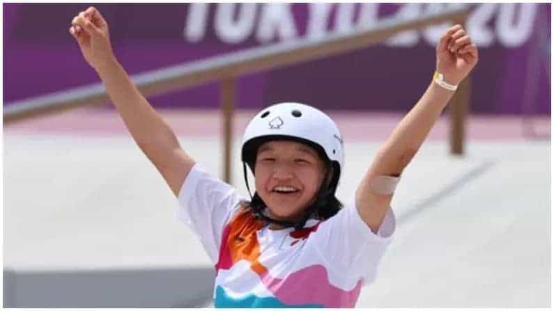 Tokyo Olympics: 8ನೇ ವಯಸ್ಸಿನಲ್ಲಿ ಅಭ್ಯಾಸ ಆರಂಭ.. ಚೊಚ್ಚಲ ಒಲಂಪಿಕ್ಸ್ನಲ್ಲೇ ಚಿನ್ನ ಗೆದ್ದ 13 ವರ್ಷದ ಪೋರಿ! Tokyo Olympics: 8ನೇ ವಯಸ್ಸಿನಲ್ಲಿ ಅಭ್ಯಾಸ ಆರಂಭ.. ಚೊಚ್ಚಲ ಒಲಂಪಿಕ್ಸ್ನಲ್ಲೇ ಚಿನ್ನ ಗೆದ್ದ 13 ವರ್ಷದ ಪೋರಿ!