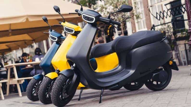 Ola Electric Scooter: 24 ಗಂಟೆಯಲ್ಲಿ ದಾಖಲೆಯ 1 ಲಕ್ಷ ಓಲಾ ಎಲೆಕ್ಟ್ರಿಕ್ ಸ್ಕೂಟರ್ ಬುಕ್ಕಿಂಗ್ Ola Electric Scooter: 24 ಗಂಟೆಯಲ್ಲಿ ದಾಖಲೆಯ 1 ಲಕ್ಷ ಓಲಾ ಎಲೆಕ್ಟ್ರಿಕ್ ಸ್ಕೂಟರ್ ಬುಕ್ಕಿಂಗ್