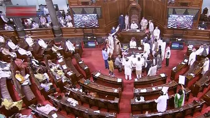 OBC Reservation Bill: ಒಬಿಸಿ ಮೀಸಲಾತಿಗೆ ಜಾತಿಗಳನ್ನು ಸೇರಿಸಲು ರಾಜ್ಯಕ್ಕೆ ಅಧಿಕಾರ; ರಾಜ್ಯಸಭೆಯಲ್ಲೂ ಮಸೂದೆ ಅಂಗೀಕಾರ OBC Reservation Bill: ಒಬಿಸಿ ಮೀಸಲಾತಿಗೆ ಜಾತಿಗಳನ್ನು ಸೇರಿಸಲು ರಾಜ್ಯಕ್ಕೆ ಅಧಿಕಾರ; ರಾಜ್ಯಸಭೆಯಲ್ಲೂ ಮಸೂದೆ ಅಂಗೀಕಾರ