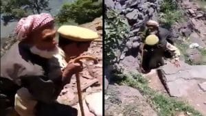 72 ವರ್ಷ ವಯಸ್ಕರನ್ನು ಹೆಗಲ ಮೇಲೆ ಹೊತ್ತುಕೊಂಡು ಲಸಿಕೆ ಕೆಂದ್ರಕ್ಕೆ ಸಾಗಿದ ಪೊಲೀಸ್​ ಸಿಬ್ಬಂದಿ; ಹೃದಯಸ್ಪರ್ಶಿ ವಿಡಿಯೋ ವೈರಲ್​