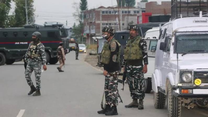 Pulwama Encounter: ಪುಲ್ವಾಮಾದಲ್ಲಿ ಲಷ್ಕರ್ ಇ ತೊಯ್ಬಾದ ಕಮಾಂಡರ್ ಸೇರಿ ಮೂವರು ಉಗ್ರರ ಹತ್ಯೆ Pulwama Encounter: ಪುಲ್ವಾಮಾದಲ್ಲಿ ಲಷ್ಕರ್ ಇ ತೊಯ್ಬಾದ ಕಮಾಂಡರ್ ಸೇರಿ ಮೂವರು ಉಗ್ರರ ಹತ್ಯೆ