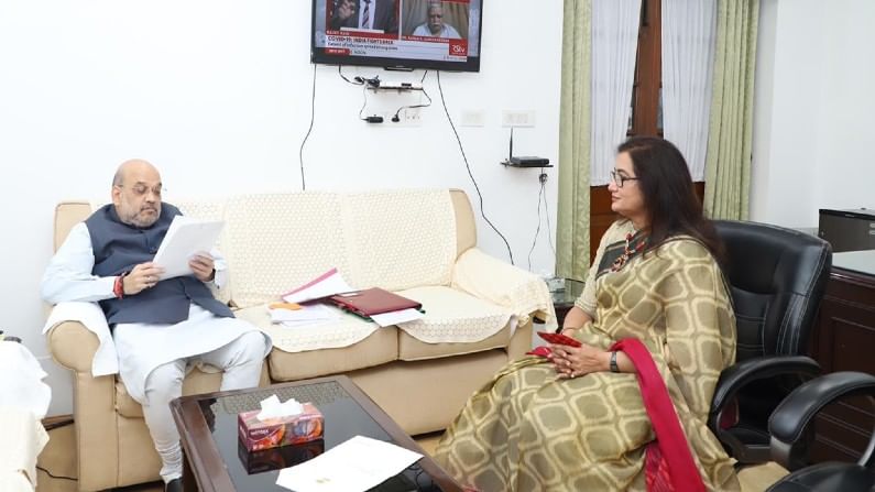 Sumalatha met Amit Shah