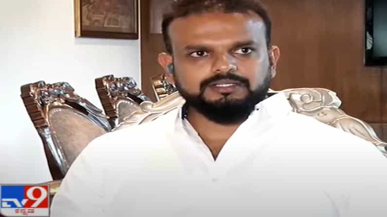 Umapati Press Meet: ದರ್ಶನ್ ಸರ್ ಕಳೆದುಕೊಳ್ಳಲು ನನಗೂ ಇಷ್ಟ ಇಲ್ಲ; ನಿರ್ಮಾಪಕ ಉಮಾಪತಿ Umapati Press Meet: ದರ್ಶನ್ ಸರ್ ಕಳೆದುಕೊಳ್ಳಲು ನನಗೂ ಇಷ್ಟ ಇಲ್ಲ; ನಿರ್ಮಾಪಕ ಉಮಾಪತಿ