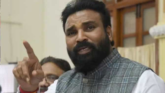 ಸಂಪುಟ ರಚನೆ ನಡುವೆ ಶ್ರೀರಾಮುಲುಗೆ ಸಂಕಷ್ಟ! ಜಾತಿ ಬಹಿರಂಗ ಪಡಿಸಲು ಸುಭಾಷ್ ಒತ್ತಾಯ