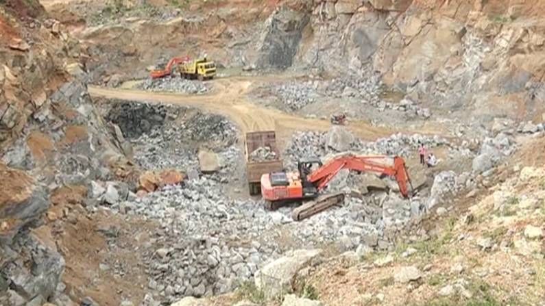 KappataGudda: ಕಪ್ಪತಗುಡ್ಡದ ಮೇಲೆ ಮತ್ತೆ ಬಿತ್ತು ಗಣಿಕುಳಗಳ ಕಣ್ಣು; ರಕ್ಷಣೆಯಾಗುವುದೇ ಉತ್ತರ ಕರ್ನಾಟಕದ ಸಹ್ಯಾದ್ರಿ? KappataGudda: ಕಪ್ಪತಗುಡ್ಡದ ಮೇಲೆ ಮತ್ತೆ ಬಿತ್ತು ಗಣಿಕುಳಗಳ ಕಣ್ಣು; ರಕ್ಷಣೆಯಾಗುವುದೇ ಉತ್ತರ ಕರ್ನಾಟಕದ ಸಹ್ಯಾದ್ರಿ?