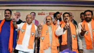 Basavaraj Bommai Oath Taking: ನೂತನ ಸಿಎಂ ಆಗಿ ಬಸವರಾಜ ಬೊಮ್ಮಾಯಿ ಪ್ರಮಾಣ ವಚನ, ದೇವಸ್ಥಾನ ದರ್ಶನ ಬಳಿಕ ಬಿಎಸ್​ವೈ ಭೇಟಿ