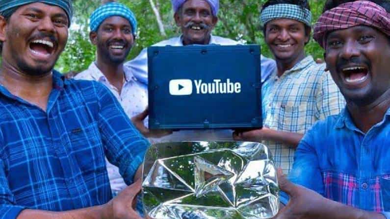 Tamil Village Cooking Channel: ಐತಿಹಾಸಿಕ ಸಾಧನೆ ಮಾಡಿದ ತಮಿಳು ವಿಲೇಜ್ ಕುಕ್ಕಿಂಗ್ ಚಾನಲ್; ಇಲ್ಲಿ ರಾಹುಲ್ ಗಾಂಧಿಯೂ ಅಡುಗೆ ಮಾಡಿದ್ದರು ! Tamil Village Cooking Channel: ಐತಿಹಾಸಿಕ ಸಾಧನೆ ಮಾಡಿದ ತಮಿಳು ವಿಲೇಜ್ ಕುಕ್ಕಿಂಗ್ ಚಾನಲ್; ಇಲ್ಲಿ ರಾಹುಲ್ ಗಾಂಧಿಯೂ ಅಡುಗೆ ಮಾಡಿದ್ದರು !