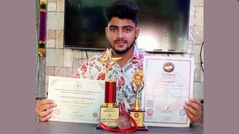 ಒಂದು ಕೆಜಿ ನವಣೆಯಲ್ಲಿ ಎಷ್ಟು ಕಾಳುಗಳಿವೆ? ಶಿವಮೊಗ್ಗದ ಯುವಕನೋರ್ವ ಎಣಿಸಿಯೇಬಿಟ್ಟ! ಒಂದು ಕೆಜಿ ನವಣೆಯಲ್ಲಿ ಎಷ್ಟು ಕಾಳುಗಳಿವೆ? ಶಿವಮೊಗ್ಗದ ಯುವಕನೋರ್ವ ಎಣಿಸಿಯೇಬಿಟ್ಟ!