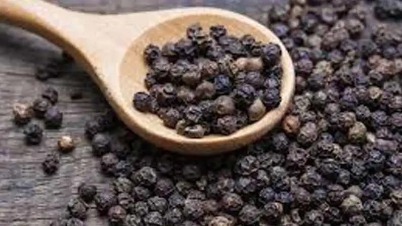 Black Pepper Benefits: ನಾಲ್ಕು ಕಾಳು ಕರಿಮೆಣಸನ್ನು ಸೇವಿಸುವುದರಿಂದ ಆರೋಗ್ಯದಲ್ಲಿ ಅನೇಕ ಬದಲಾವಣೆಗಳಾಗುತ್ತದೆ