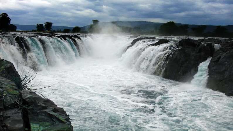 hogenakkal falls