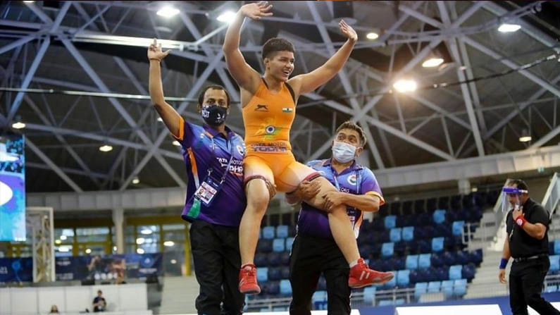 World Cadet Wrestling Championship: ವಿಶ್ವ ಕುಸ್ತಿ ಚಾಂಪಿಯನ್‌ಷಿಪ್‌ನಲ್ಲಿ ಚಿನ್ನ ಗೆದ್ದ ಭಾರತದ ಪ್ರಿಯಾ ಮಲಿಕ್