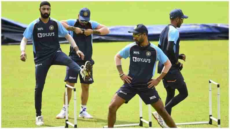 IND vs SL: ಮೊದಲ ಏಕದಿನ ಪಂದ್ಯ.. ಟಾಸ್ ಗೆದ್ದ ಶ್ರೀಲಂಕಾ ಬ್ಯಾಟಿಂಗ್ ಆಯ್ಕೆ; ಕಿಶನ್, ಸೂರ್ಯಕುಮಾರ್, ಮನೀಶ್ ಪಾಂಡೆಗೆ ಸ್ಥಾನ