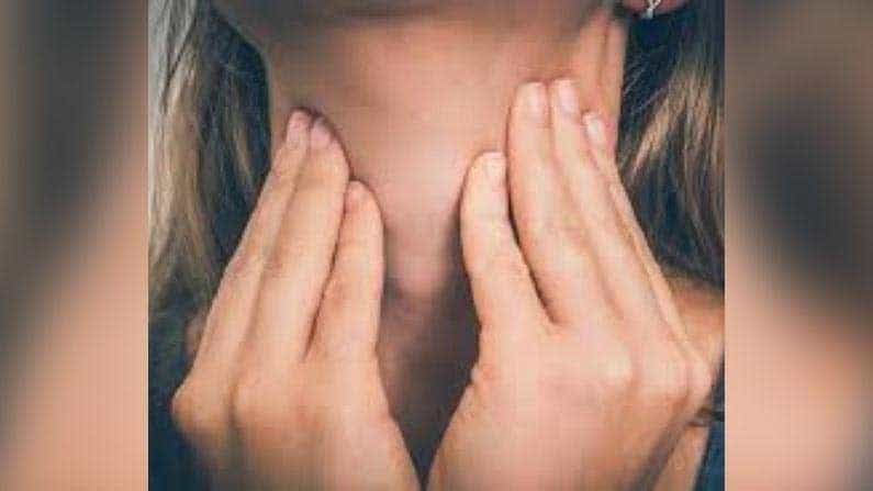 Thyroid Patients: ಥೈರಾಯ್ಡ್ ಸಮಸ್ಯೆ ಇರುವವರು ಈ ಆಹಾರಗಳನ್ನು ಸೇವಿಸಲೇಬಾರದು! ಕಾರಣ ತಿಳಿಯಿರಿ Thyroid Patients: ಥೈರಾಯ್ಡ್ ಸಮಸ್ಯೆ ಇರುವವರು ಈ ಆಹಾರಗಳನ್ನು ಸೇವಿಸಲೇಬಾರದು! ಕಾರಣ ತಿಳಿಯಿರಿ