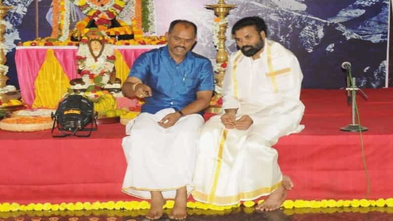 ಸಿಸಿಬಿ ವಿಚಾರಣೆ ಬಳಿಕ ರಾಮುಲು ಪಿಎ ರಾಜು ಫೇಸ್ಬುಕ್ನಲ್ಲಿ ಸ್ಪಷ್ಟೀಕರಣ: ತಪ್ಪು ಗ್ರಹಿಕೆಯಿಂದ ವಿಜಯೇಂದ್ರ ದೂರು ಸಲ್ಲಿಸಿದ್ದಾರೆ ಸಿಸಿಬಿ ವಿಚಾರಣೆ ಬಳಿಕ ರಾಮುಲು ಪಿಎ ರಾಜು ಫೇಸ್ಬುಕ್ನಲ್ಲಿ ಸ್ಪಷ್ಟೀಕರಣ: ತಪ್ಪು ಗ್ರಹಿಕೆಯಿಂದ ವಿಜಯೇಂದ್ರ ದೂರು ಸಲ್ಲಿಸಿದ್ದಾರೆ