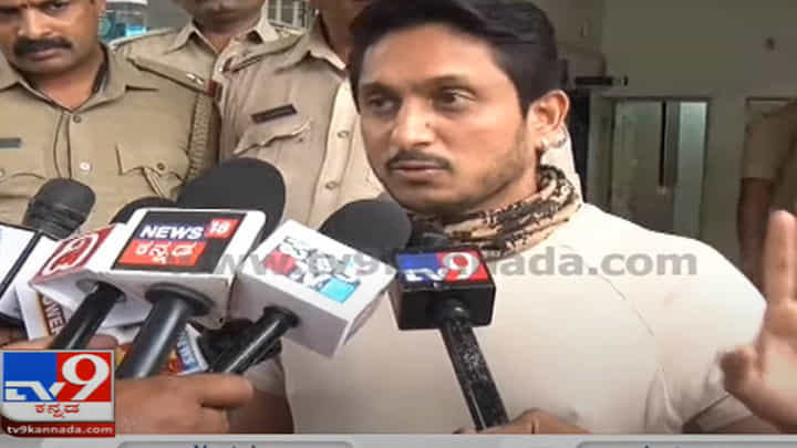 ‘ಸೆಟ್ನಲ್ಲಿ ಏನೇ ಆದರೂ ಹೀರೋ ಹೋಗಬೇಕು ಅಂತ ರೂಲ್ಸ್ ಮಾಡಿಬಿಡಿ’; ಅಜಯ್ ರಾವ್ ‘ಸೆಟ್ನಲ್ಲಿ ಏನೇ ಆದರೂ ಹೀರೋ ಹೋಗಬೇಕು ಅಂತ ರೂಲ್ಸ್ ಮಾಡಿಬಿಡಿ’; ಅಜಯ್ ರಾವ್
