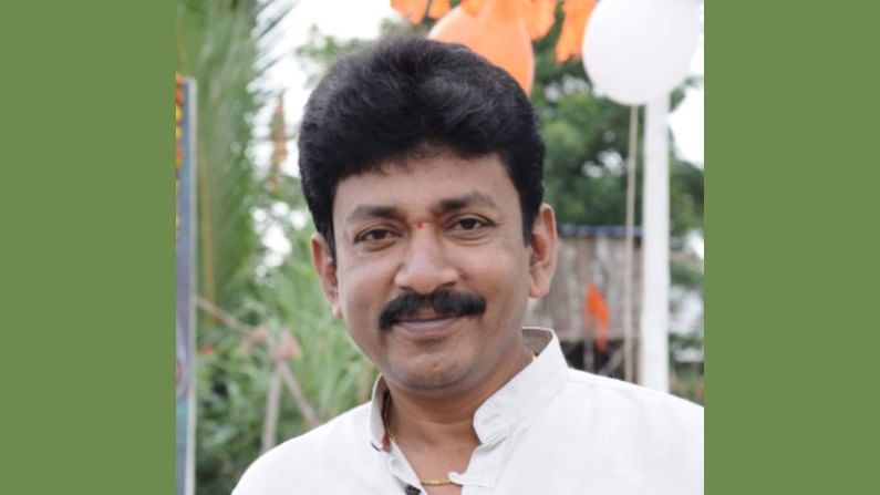ಹುಬ್ಬಳ್ಳಿ- ಧಾರವಾಡ ಪಾಲಿಕೆ ಚುನಾವಣೆ: ನಾಮಪತ್ರ ಸಲ್ಲಿಸಬೇಕಿದ್ದ ಕಾಂಗ್ರೆಸ್ ಅಭ್ಯರ್ಥಿಗೆ ಹೃದಯಾಘಾತ ಹುಬ್ಬಳ್ಳಿ- ಧಾರವಾಡ ಪಾಲಿಕೆ ಚುನಾವಣೆ: ನಾಮಪತ್ರ ಸಲ್ಲಿಸಬೇಕಿದ್ದ ಕಾಂಗ್ರೆಸ್ ಅಭ್ಯರ್ಥಿಗೆ ಹೃದಯಾಘಾತ