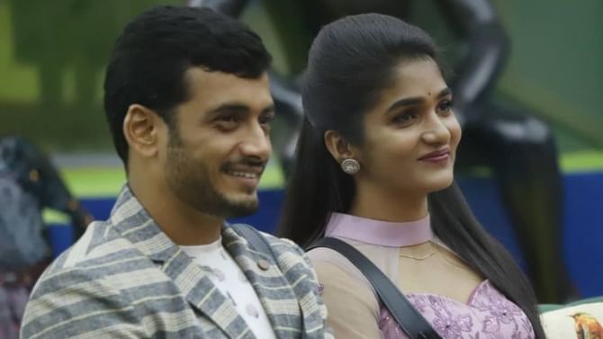 ‘ಅರವಿಂದ್ ಜತೆ ಮದುವೆ ಆಗ್ತೀರಾ? ಕನ್ನಡದಲ್ಲೇ ಉತ್ತರ ಕೊಡಿ’; ದಿವ್ಯಾಗೆ ಪಟ್ಟು ಹಿಡಿದು ಪ್ರಶ್ನೆ ಕೇಳಿದ ಮಂಜು ‘ಅರವಿಂದ್ ಜತೆ ಮದುವೆ ಆಗ್ತೀರಾ? ಕನ್ನಡದಲ್ಲೇ ಉತ್ತರ ಕೊಡಿ’; ದಿವ್ಯಾಗೆ ಪಟ್ಟು ಹಿಡಿದು ಪ್ರಶ್ನೆ ಕೇಳಿದ ಮಂಜು