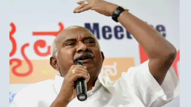 ಆಡಳಿತ ಪಕ್ಷ ಜೊತೆ ಮುನಿಸಿನ ಮಧ್ಯೆ ಅಳಿಯನಿಗೆ ಟ್ರಾನ್ಸ್ಫರ್ ಮಾಡಿಸಿಕೊಂಡ ಫೈರ್ಬ್ರ್ಯಾಂಡ್ ಹಳ್ಳಿಹಕ್ಕಿ! ಸಿಎಂ ಬೊಮ್ಮಾಯಿಗೆ ಥ್ಯಾಂಕ್ಸ್ ಎಂದರು ಆಡಳಿತ ಪಕ್ಷ ಜೊತೆ ಮುನಿಸಿನ ಮಧ್ಯೆ ಅಳಿಯನಿಗೆ ಟ್ರಾನ್ಸ್ಫರ್ ಮಾಡಿಸಿಕೊಂಡ ಫೈರ್ಬ್ರ್ಯಾಂಡ್ ಹಳ್ಳಿಹಕ್ಕಿ! ಸಿಎಂ ಬೊಮ್ಮಾಯಿಗೆ ಥ್ಯಾಂಕ್ಸ್ ಎಂದರು