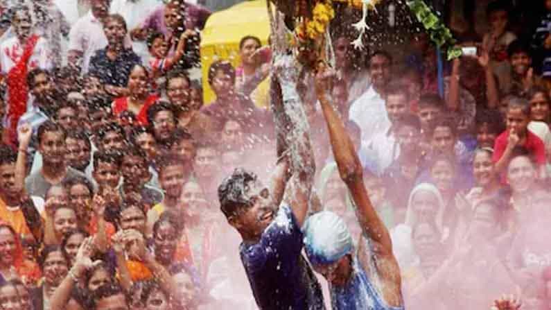 ಮಹಾರಾಷ್ಟ್ರದಲ್ಲಿ ದಹಿ ಹಂಡಿ ನಿಷೇಧ: ಉದ್ಧವ್ ಠಾಕ್ರೆ ತಾಲಿಬಾನ್ನಿಂದ ಆದೇಶ ಸ್ವೀಕರಿಸುತ್ತಿದ್ದಾರೆಯೇ ಎಂದು ಪ್ರಶ್ನಿಸಿದ ಬಿಜೆಪಿ