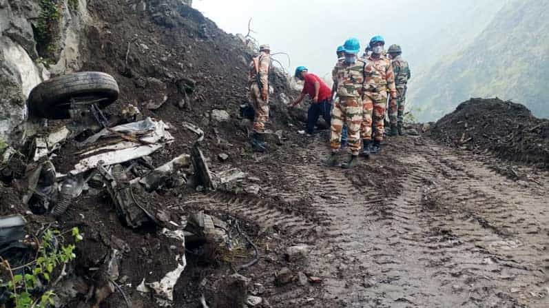 Kinnaur Landslide: ಕಿನೌರ್ ಭೂಕುಸಿತ: 10 ಶವ ಪತ್ತೆ, 14 ಮಂದಿಯ ರಕ್ಷಣೆ, ಇನ್ನೂ 40 ಜನರು ಸಿಲುಕಿರುವ ಶಂಕೆ Kinnaur Landslide: ಕಿನೌರ್ ಭೂಕುಸಿತ: 10 ಶವ ಪತ್ತೆ, 14 ಮಂದಿಯ ರಕ್ಷಣೆ, ಇನ್ನೂ 40 ಜನರು ಸಿಲುಕಿರುವ ಶಂಕೆ