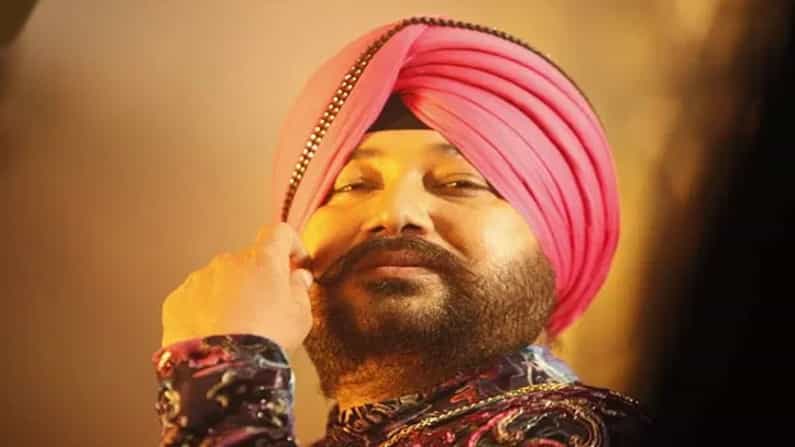 Daler Mehndi: ನನ್ನ ರೇಟ್ ಜಾಸ್ತಿ, ಅದಕ್ಕೆ ನನ್ನನ್ನು ಯಾರೂ ಹಾಡುವುದಕ್ಕೆ ಕರೆಯುವುದಿಲ್ಲ- ಖ್ಯಾತ ಗಾಯಕ ದಲೇರ್ ಮೆಹಂದಿ Daler Mehndi: ನನ್ನ ರೇಟ್ ಜಾಸ್ತಿ, ಅದಕ್ಕೆ ನನ್ನನ್ನು ಯಾರೂ ಹಾಡುವುದಕ್ಕೆ ಕರೆಯುವುದಿಲ್ಲ- ಖ್ಯಾತ ಗಾಯಕ ದಲೇರ್ ಮೆಹಂದಿ