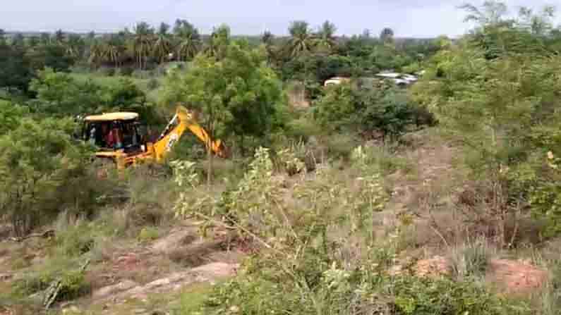 ನಿಮಗೆ ಮಾನವೀಯತೆ ಇಲ್ಲವೇ? ತೇರದಾಳ ಶಾಸಕ ಸಿದ್ದು ಸವದಿ ವಿರುದ್ಧ ಜೈನಮುನಿ ಆಕ್ರೋಶ