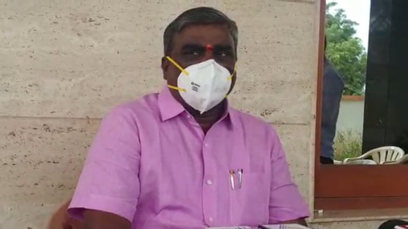ಇಂದು ಜನಾರ್ದನ ರೆಡ್ಡಿಗೆ ಬೆಂಗಳೂರಿನಲ್ಲೇ ವರಮಹಾಲಕ್ಷ್ಮಿ ಹಬ್ಬ, ಸ್ವಾಮೀಜಿ ಸೂಚಿಸಿದ ದಿನ ಬಳ್ಳಾರಿಗೆ ಬರುವುದು: ಸೋಮಶೇಖರ ರೆಡ್ಡಿ ಇಂದು ಜನಾರ್ದನ ರೆಡ್ಡಿಗೆ ಬೆಂಗಳೂರಿನಲ್ಲೇ ವರಮಹಾಲಕ್ಷ್ಮಿ ಹಬ್ಬ, ಸ್ವಾಮೀಜಿ ಸೂಚಿಸಿದ ದಿನ ಬಳ್ಳಾರಿಗೆ ಬರುವುದು: ಸೋಮಶೇಖರ ರೆಡ್ಡಿ