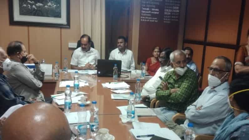 ಹೊಸ ರೂಪದ ಕನ್ನಡ ಪುಸ್ತಕ ನೀತಿ ರಚನೆಗೆ ಸಮಿತಿ ನೇಮಕ: ಡಾ ಎಂಎನ್ ನಂದೀಶ್ ಹಂಚೆ ಹೊಸ ರೂಪದ ಕನ್ನಡ ಪುಸ್ತಕ ನೀತಿ ರಚನೆಗೆ ಸಮಿತಿ ನೇಮಕ: ಡಾ ಎಂಎನ್ ನಂದೀಶ್ ಹಂಚೆ